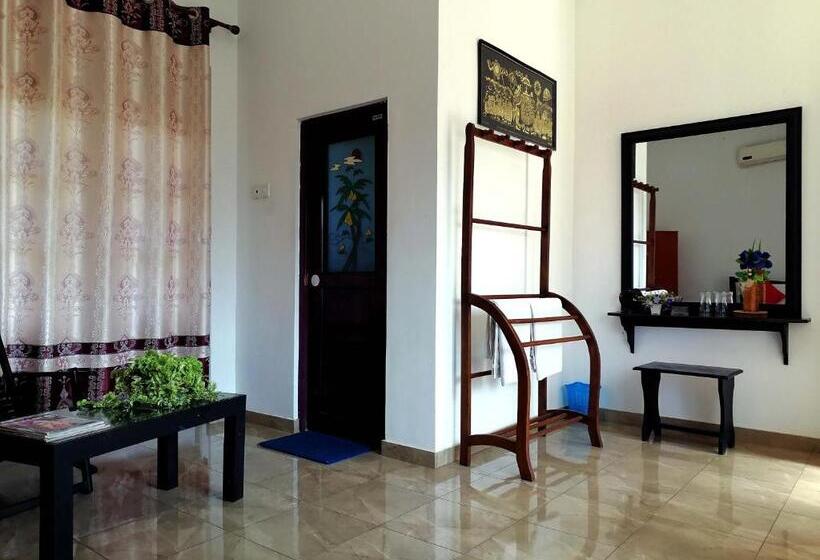 اتاق استاندارد سه نفره, Water Nest