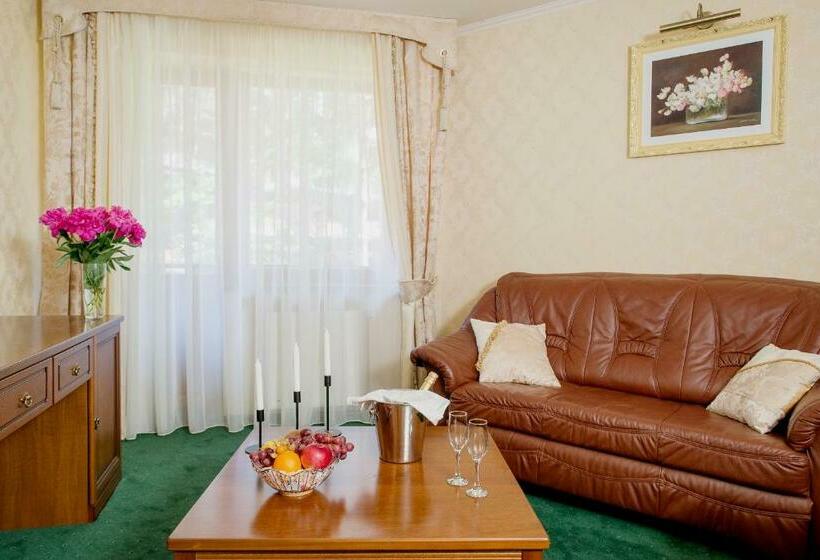 سوییت, Zolota Gora Hotel Rancho