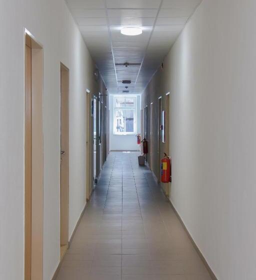 اتاق استاندارد سه تخته با سرویس بهداشتی مشترک, Centrum Ubytování Břeclav