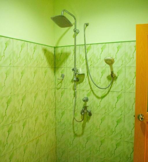 اتاق استاندارد با بالکن, Lake Edge Holiday Inn