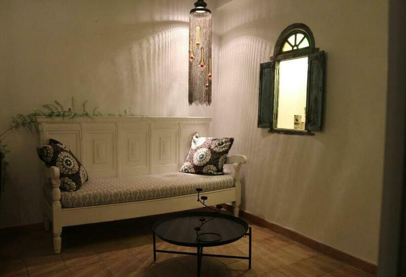 سوئیت با تخت بزرگ, Boutique B&b Número Cuatro