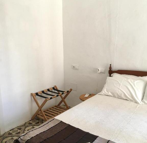 Chambre Basic, Boutique B&b Número Cuatro