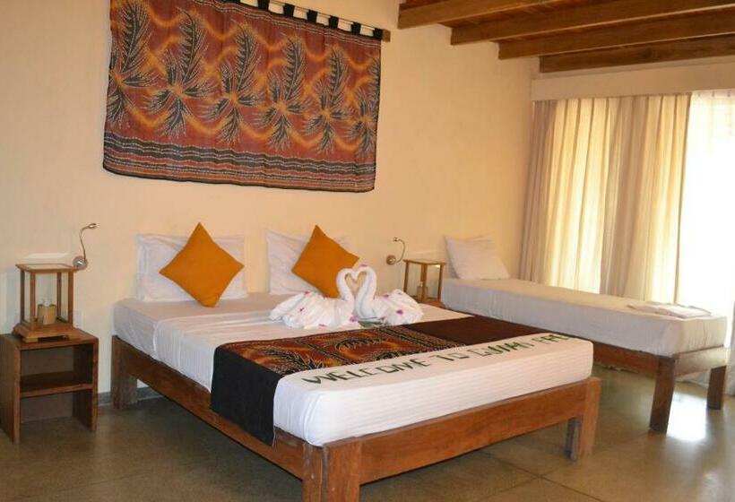 اتاق سه نفره سوپریور با چشم‌انداز دریا, Giman Free Beach Resort