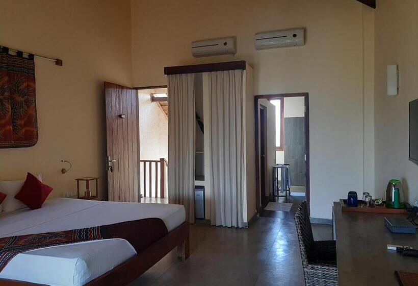 اتاق لوکس با چشم‌انداز دریا, Giman Free Beach Resort
