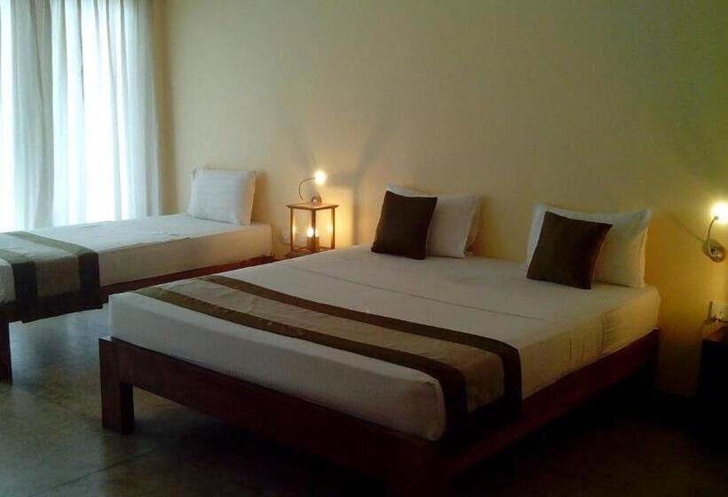 اتاق لوکس با چشم‌انداز دریا, Giman Free Beach Resort