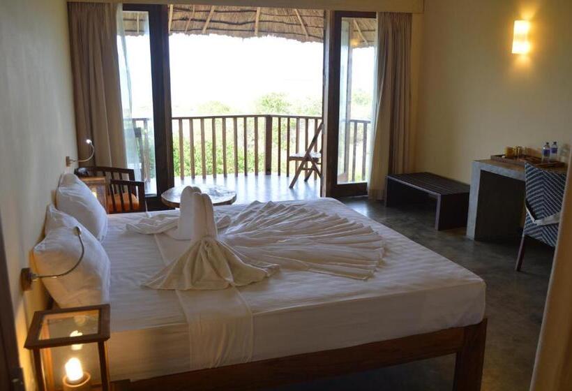 اتاق لوکس با چشم‌انداز دریا, Giman Free Beach Resort