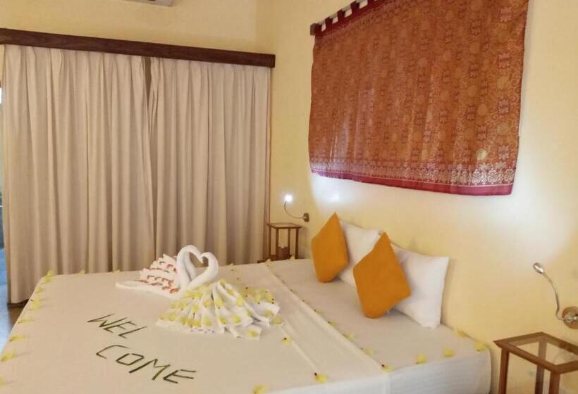 اتاق لوکس, Giman Free Beach Resort