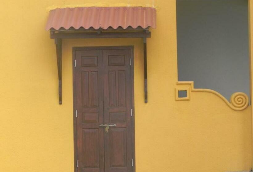 سوییت با چشم‌انداز دریا, Amanda Beach Villas