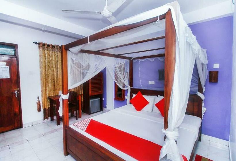 اتاق سوپریور, Happy Night Holiday Inn