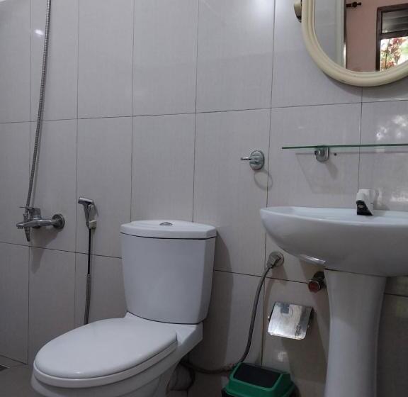 اتاق استاندارد با بالکن, Happy Night Holiday Inn