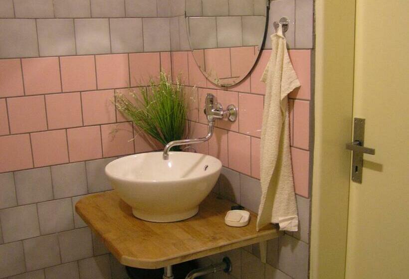 اتاق استاندارد, Hostel Moravia Ostrava