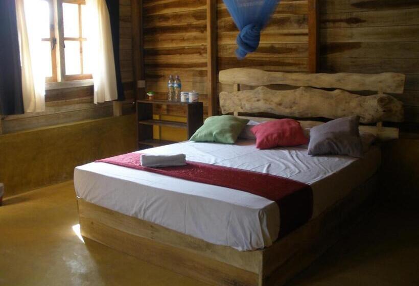 اتاق استاندارد با تخت بزرگ, Margarita Village Kite School Kalpitiya