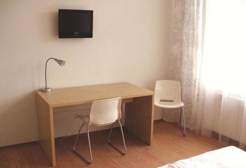 اتاق استاندارد, Saloon
