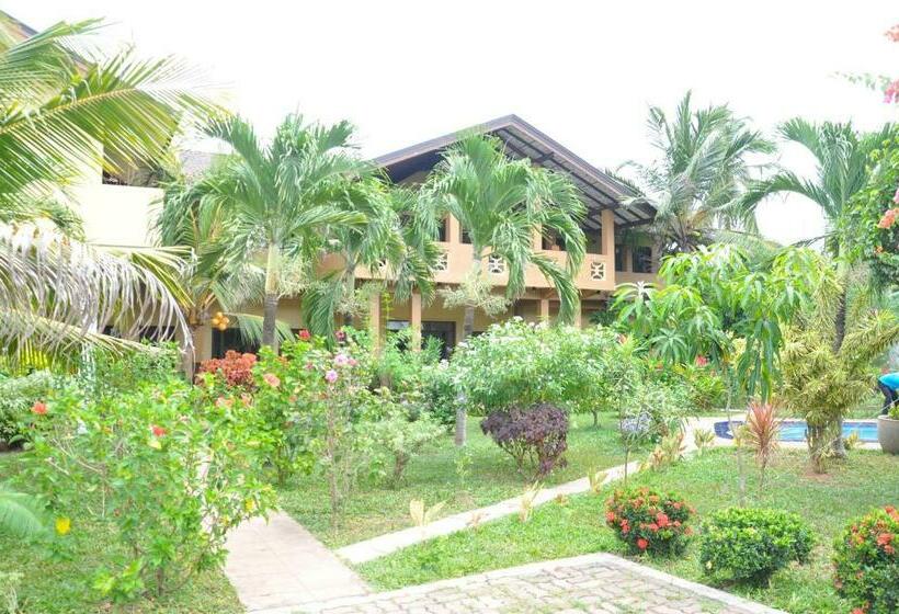 اتاق استاندارد با چشم‌انداز استخر, Solomon Beach