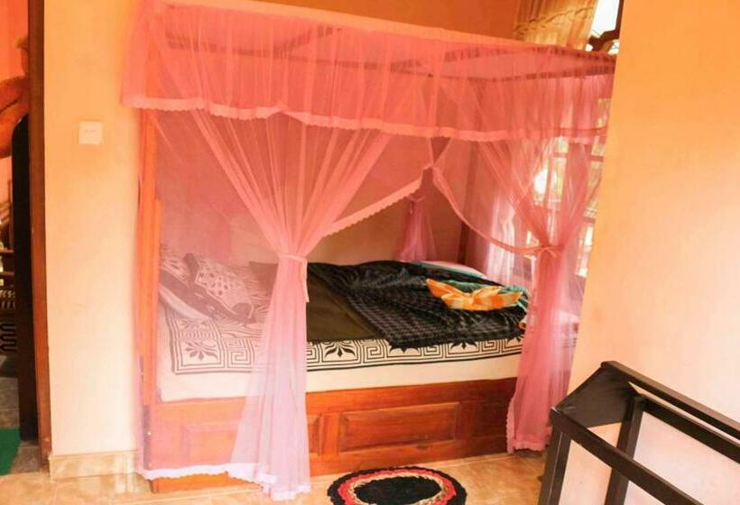 اتاق استاندارد با چشم‌انداز باغ, Tea Forest Lodge