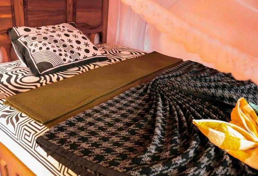 اتاق استاندارد با چشم‌انداز باغ, Tea Forest Lodge