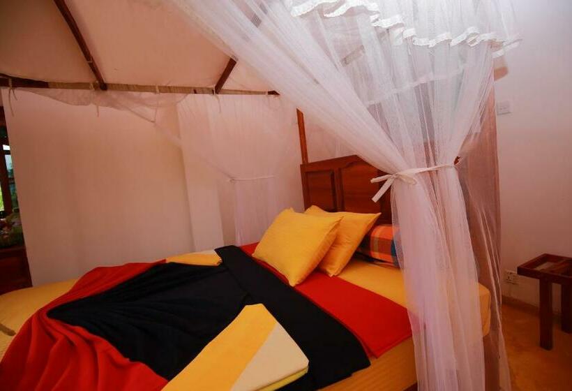 اتاق استاندارد با بالکن, Tea Forest Lodge