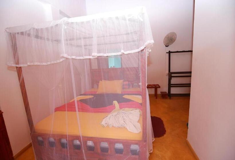 اتاق استاندارد با بالکن, Tea Forest Lodge