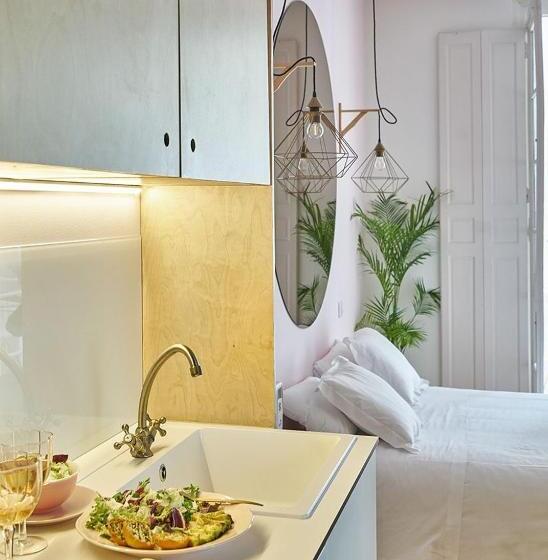 اتاق لوکس با بالکن, Urban Suite Santander