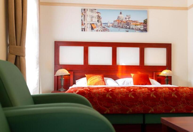اتاق استاندارد, Vivaldi Apartments