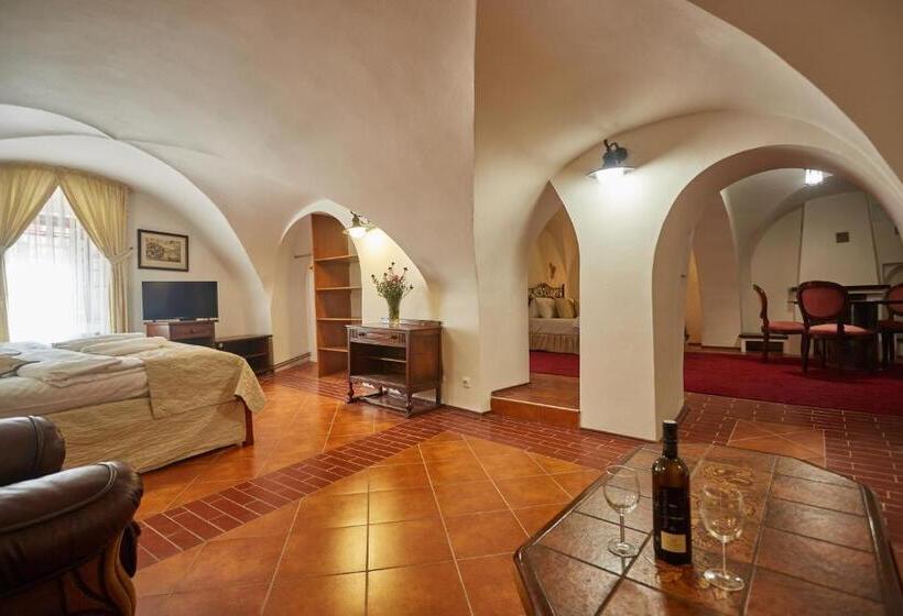 اتاق استاندارد چهار تخته, Vivaldi Apartments
