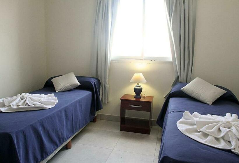 اتاق استاندارد سه نفره, Las Vegas Hotel Termal