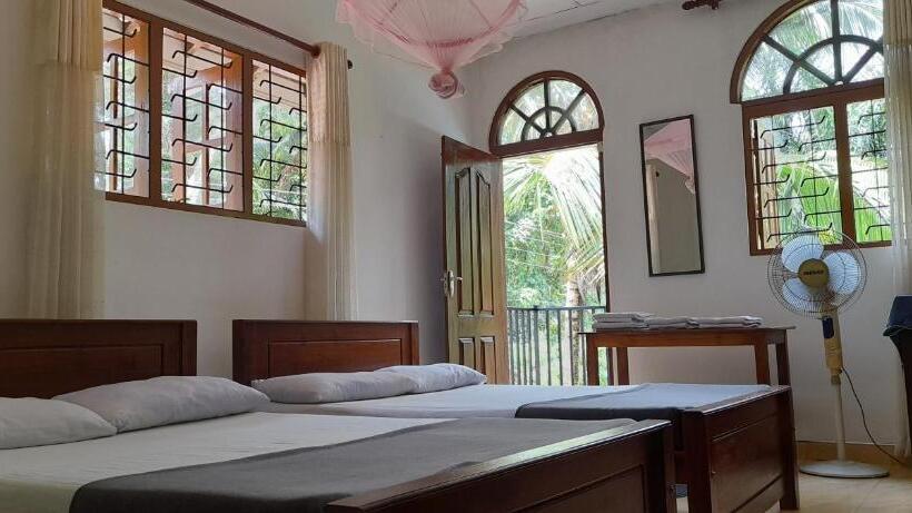 اتاق استاندارد با بالکن, Le Meridien Bnb