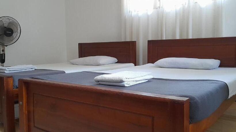اتاق استاندارد با بالکن, Le Meridien Bnb