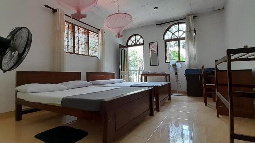 اتاق استاندارد با بالکن, Le Meridien Bnb
