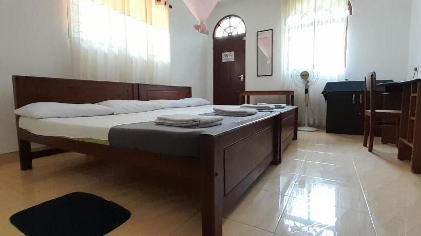 اتاق استاندارد با بالکن, Le Meridien Bnb