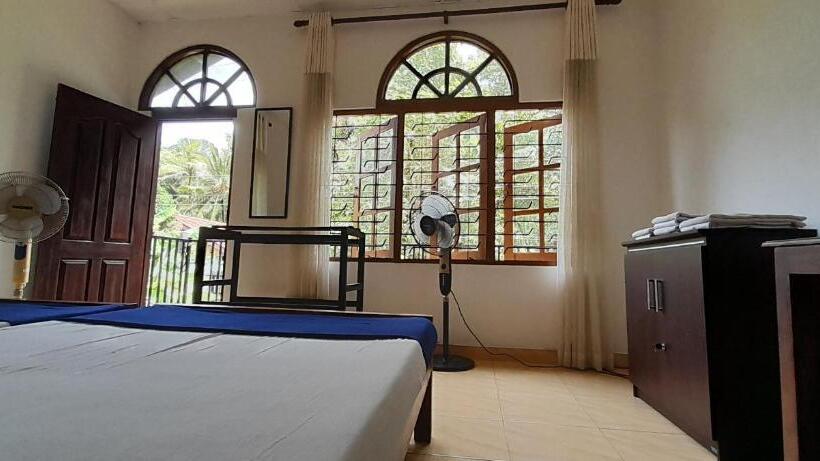 اتاق استاندارد با بالکن, Le Meridien Bnb
