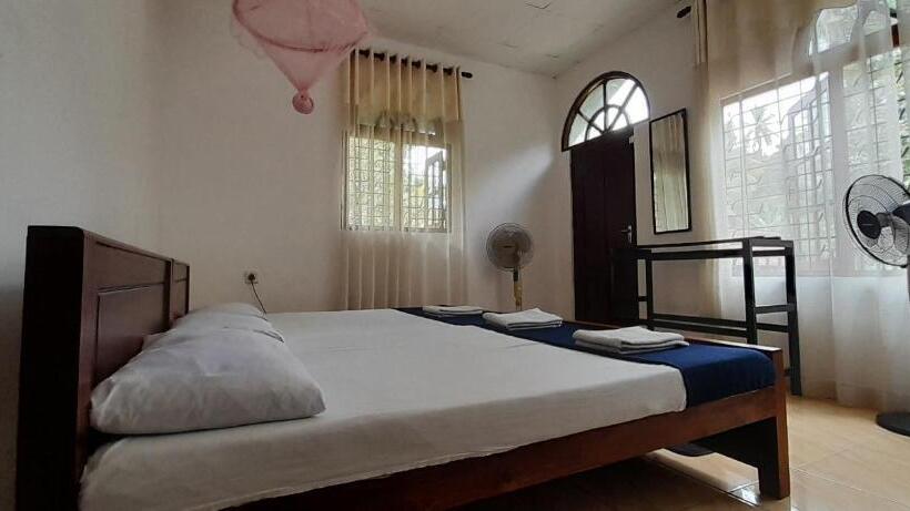 اتاق استاندارد با بالکن, Le Meridien Bnb