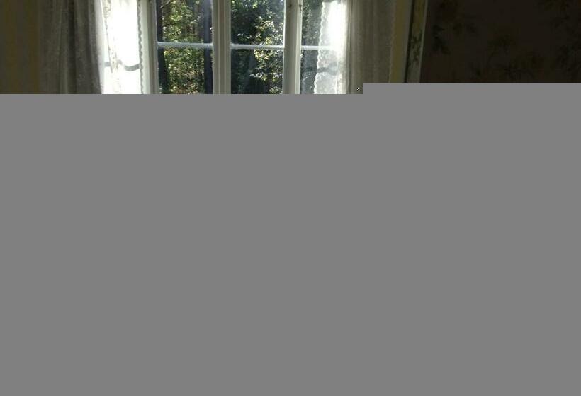 اتاق استاندارد برای معلولان, Ardrebo B&b