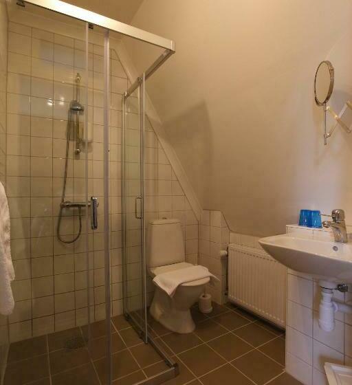 اتاق استاندارد با بالکن, Ardrebo B&b