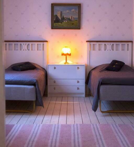 اتاق استاندارد با سرویس بهداشتی مشترک, Hallebergs Bed&breakfast