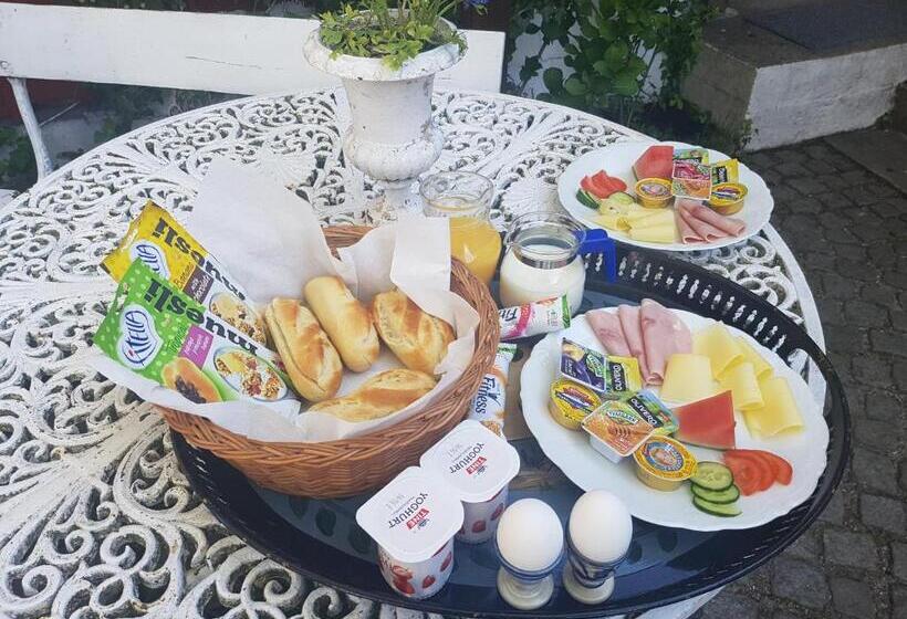 Студия Deluxe, Lysko Gjestegård