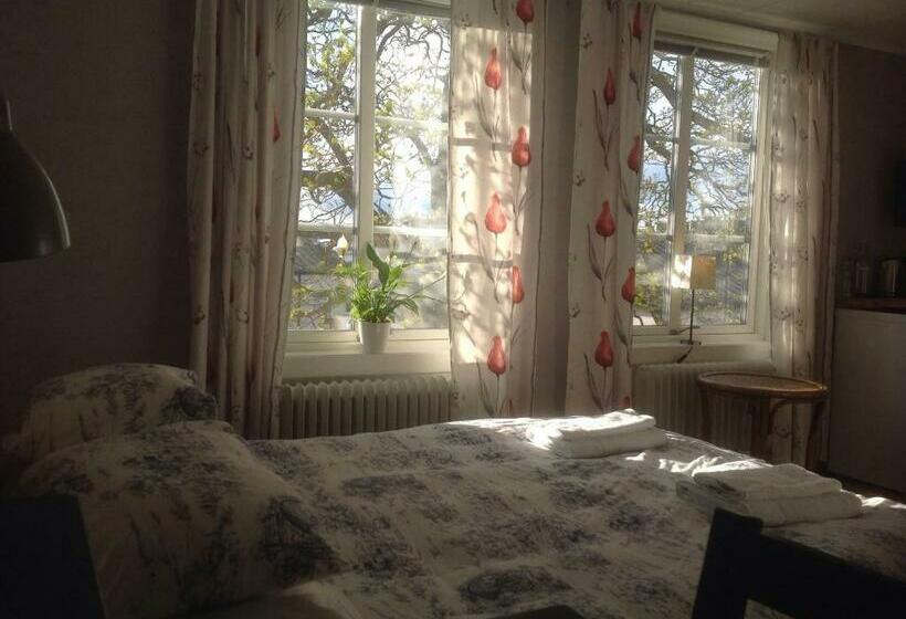 اتاق استاندارد, Bed & Breakfast Villa Sedin