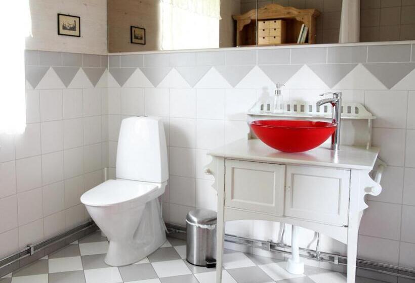 استودیوی استاندارد, Boråkra Bed & Breakfast