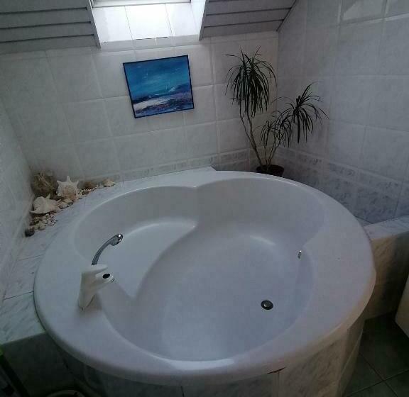 اتاق استاندارد, Guest House Krista