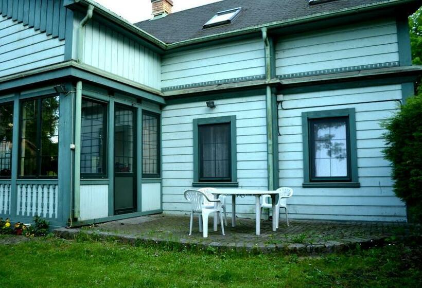 سوئیت 2 خوابه, Guest House Krista