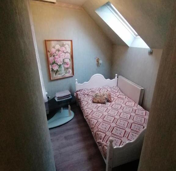 اتاق خانوادگی, Guest House Krista