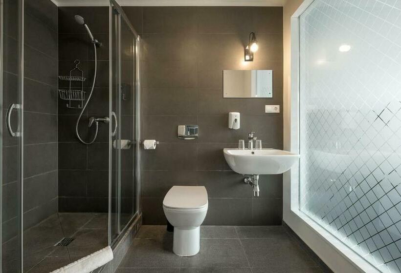 اتاق ساده سه‌ نفره, Park Hotel Vilnius