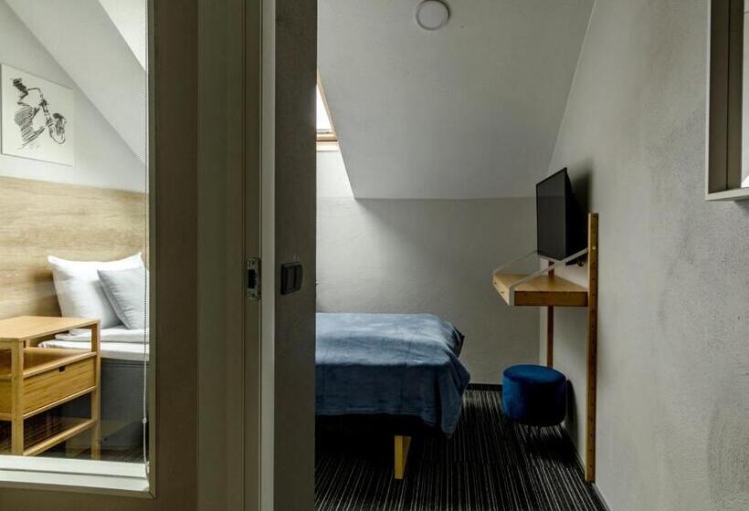 اتاق استاندارد یک نفره, Park Hotel Vilnius