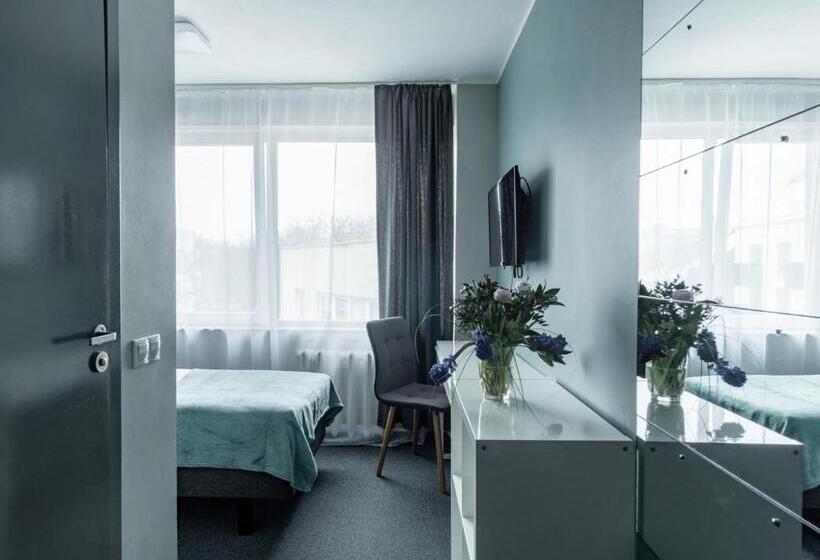 اتاق استاندارد یک نفره, Park Hotel Vilnius