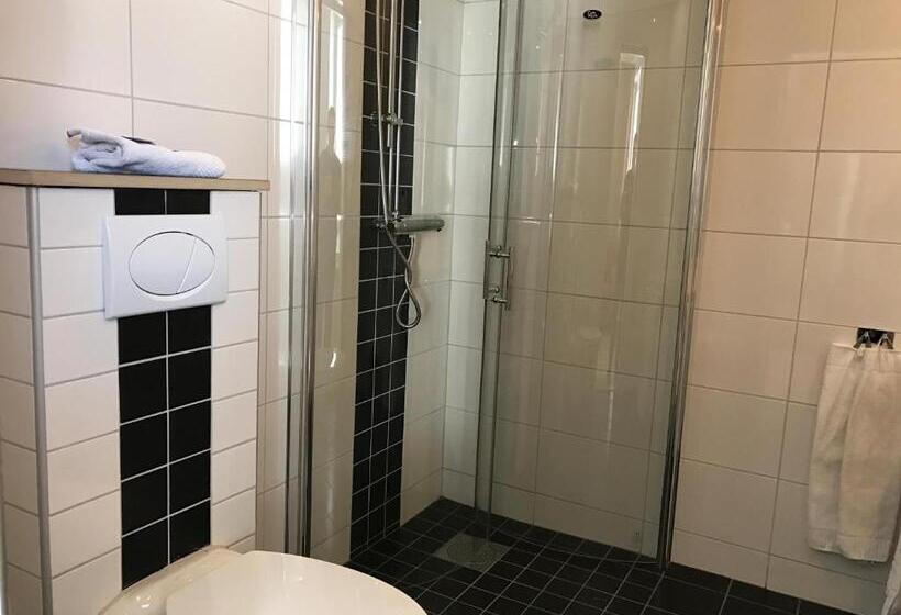اتاق استاندارد, Strand City Hotell