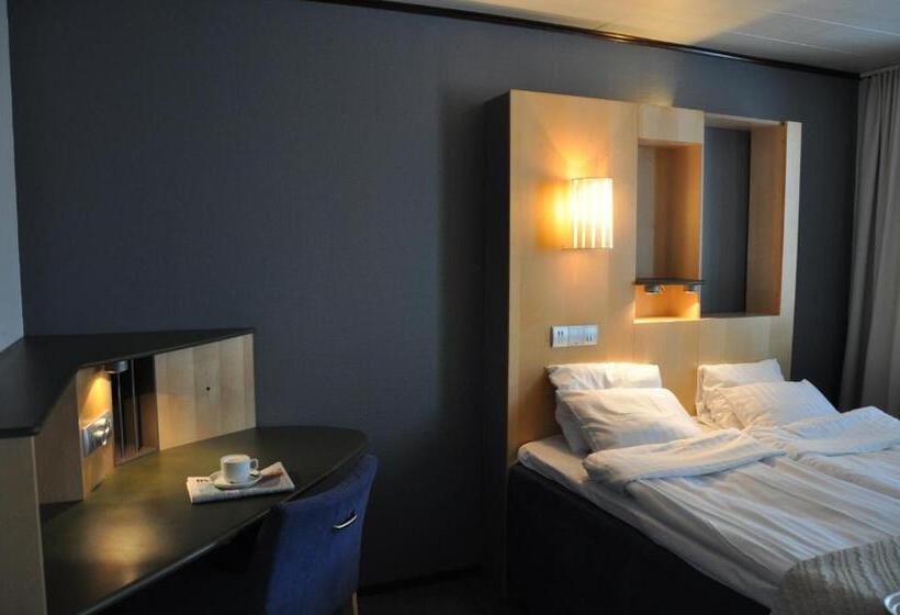 اتاق استاندارد, Strand City Hotell