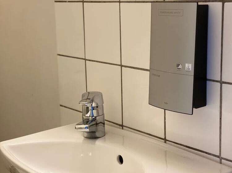 اتاق استاندارد یک نفره, Strand City Hotell