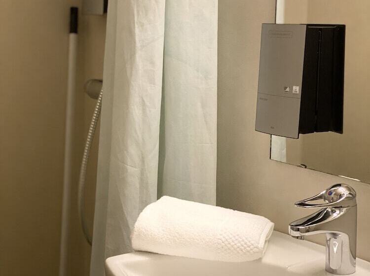اتاق اکونومی, Strand City Hotell