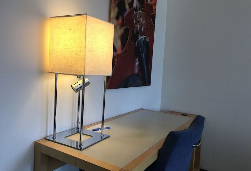 اتاق استاندارد, Strand City Hotell