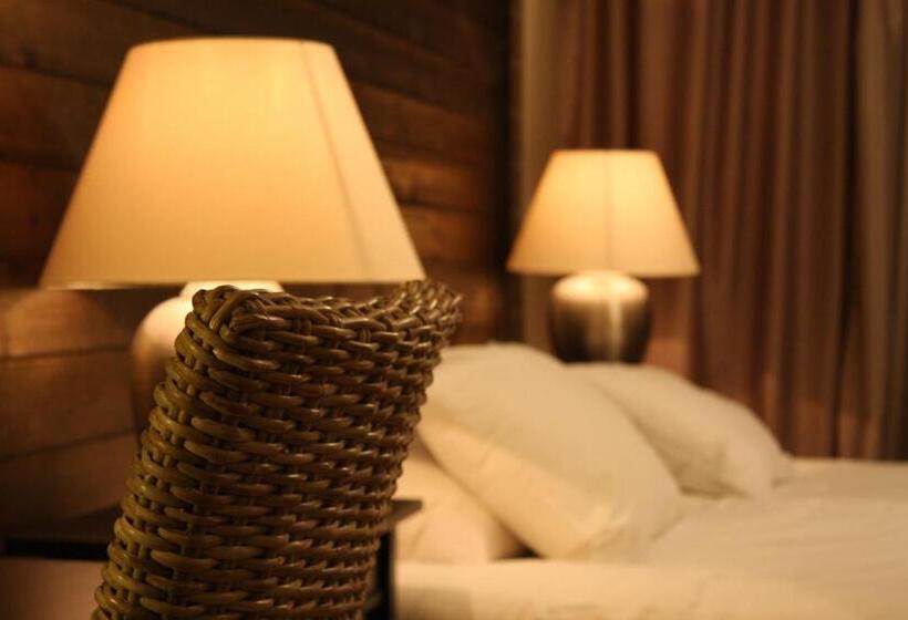 اتاق لوکس با بالکن, Jennys Hotell Och Restaurang
